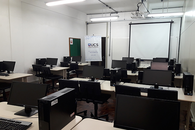 Laboratório de informática para os estudantes do Campus Universitário da Região das Hortênsias